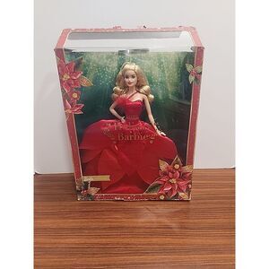 Mattel Barbie Signature 2022 Holiday Doll w Blonde Hair Collectible Series HBY03